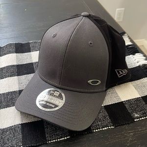 Men’s Oakley hat